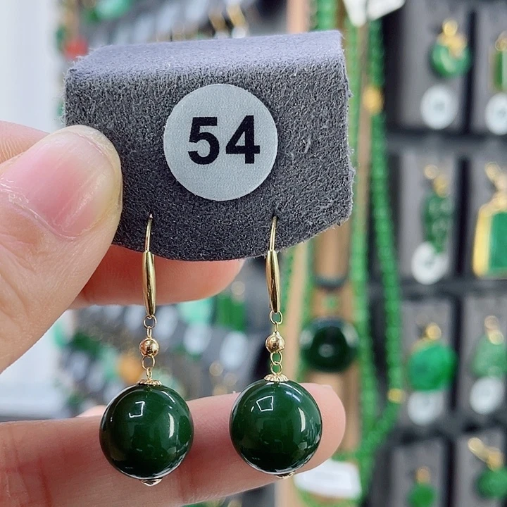 18K金镶嵌和田玉耳饰