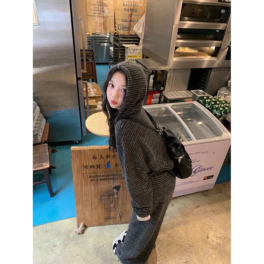 张贝贝 懒人穿搭休闲松弛感条纹套装 软糯毛呢感