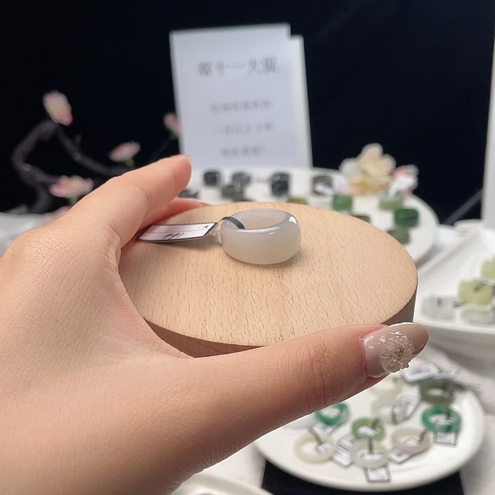 和田玉未镶嵌戒指g19烟紫小馒头17.5不退换