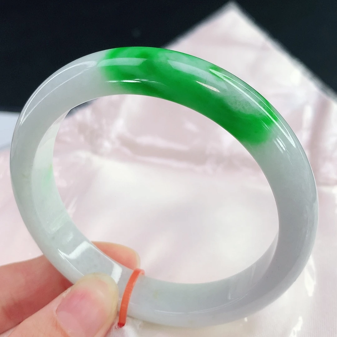 翡翠手镯未镶嵌035