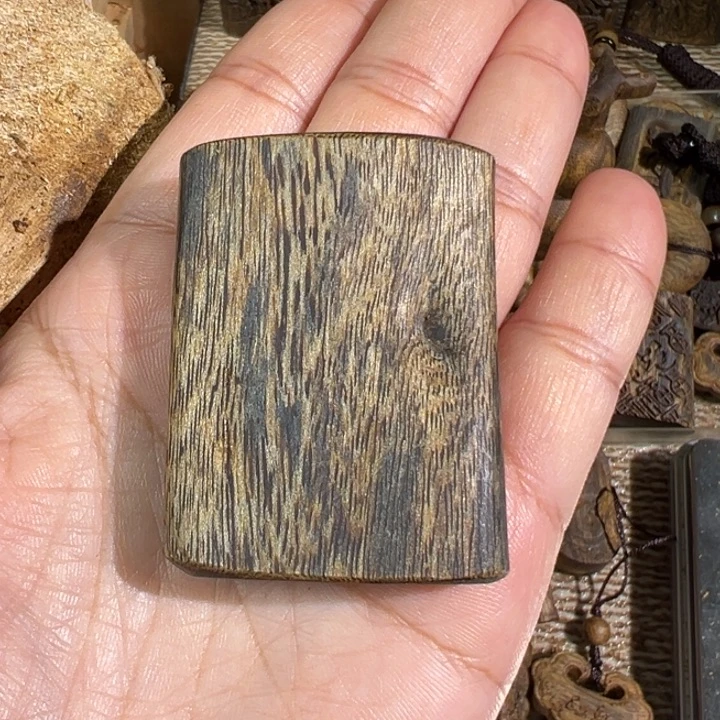 沉香沉香碎屑棋楠沉香牌14.3克