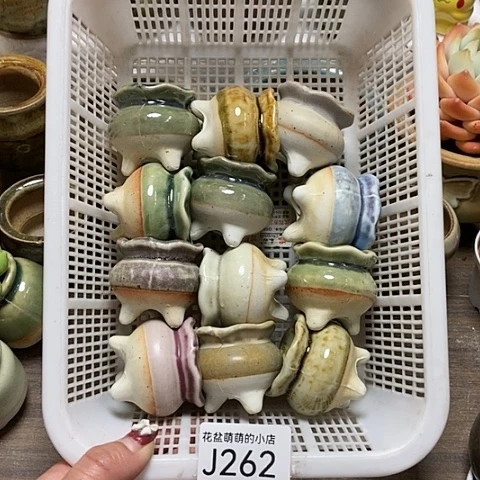 紫砂花盆262微瑕品口径3厘米左右