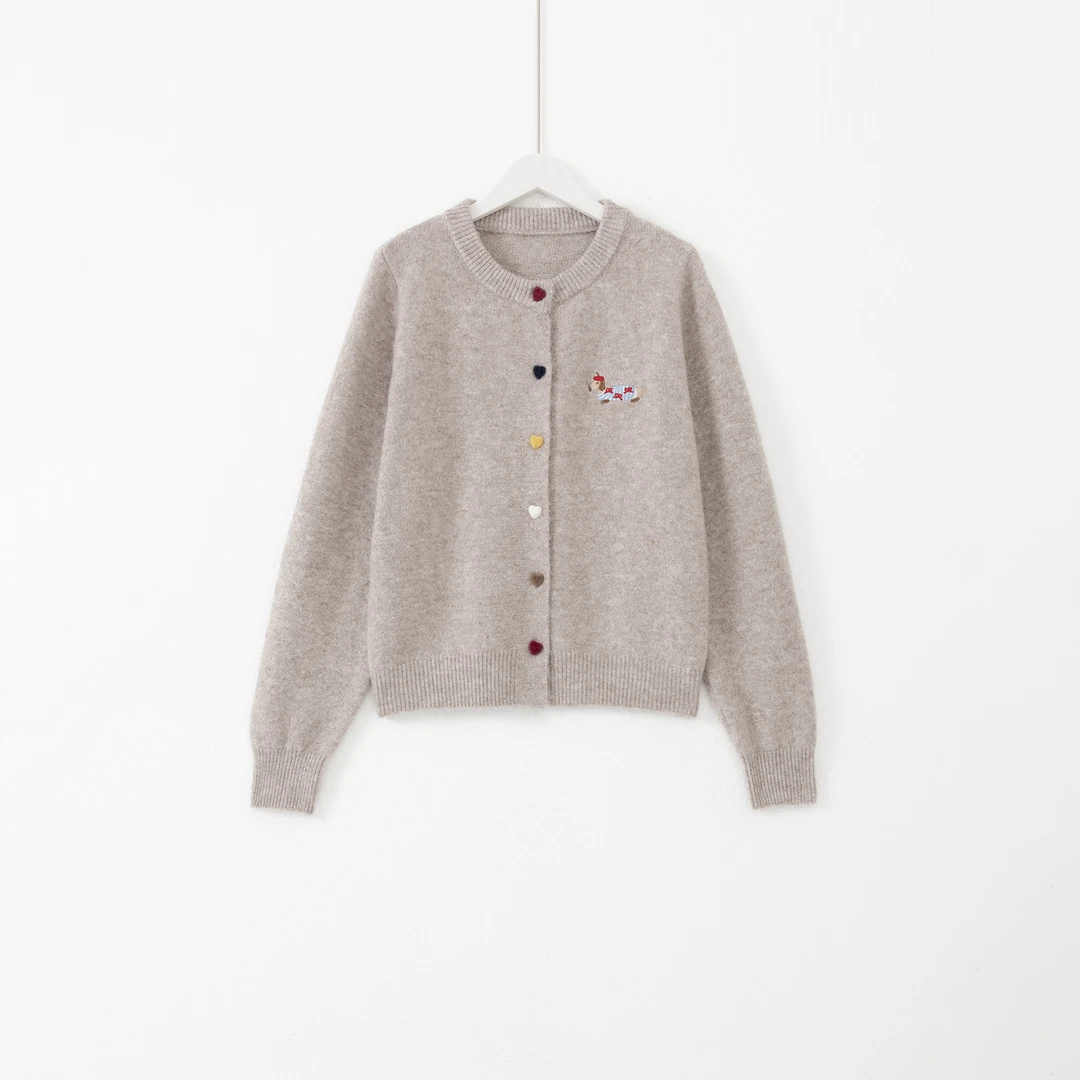 几里与麻 爱心彩扣小狗刺绣针织开衫毛衣 衣长53胸围100 2102455