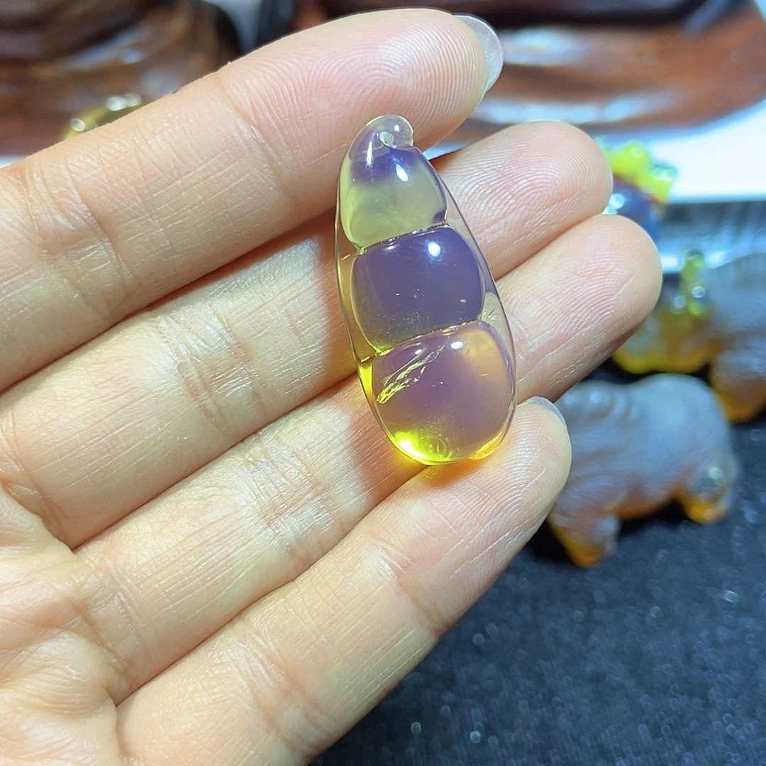 未镶嵌颈饰琥珀缅甸天然琥珀