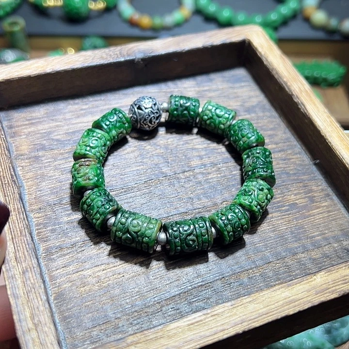 翡翠手串银S925镶嵌翡翠手串