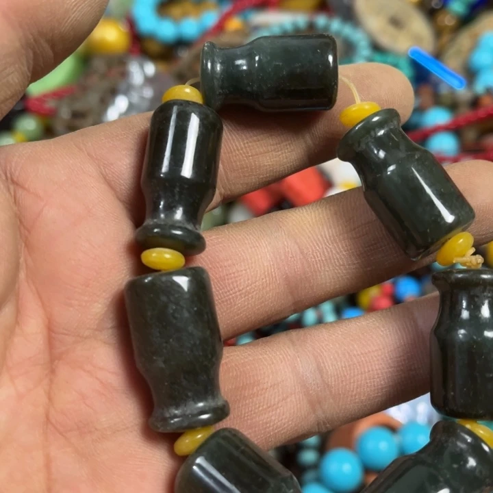 未镶嵌和田玉（糖玉）挂件