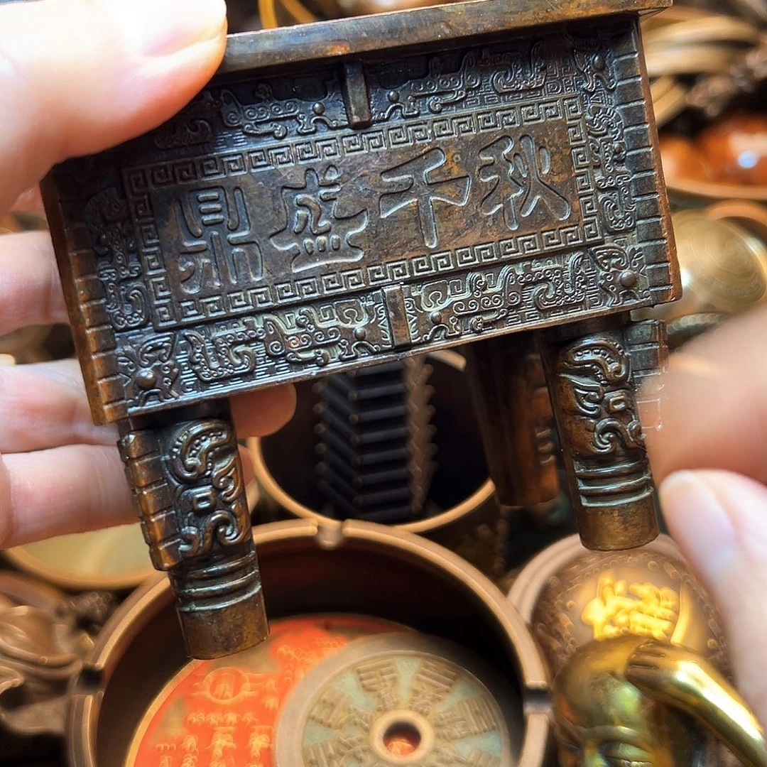 精美铜器工艺品等