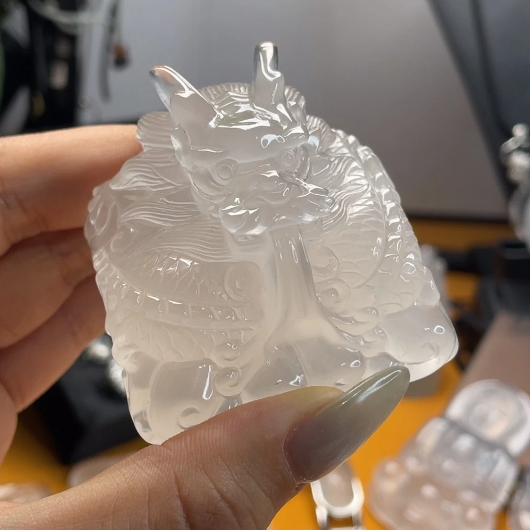 石英质玉龙头未镶嵌阿***M