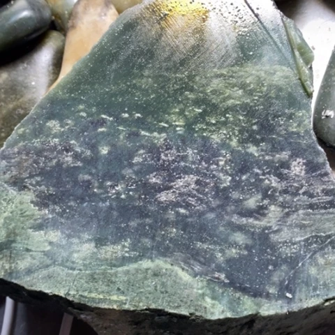 未镶嵌和田玉（糖玉）挂件