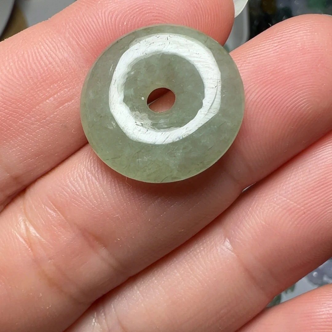 翡翠未镶嵌颈饰平安扣一个38.88