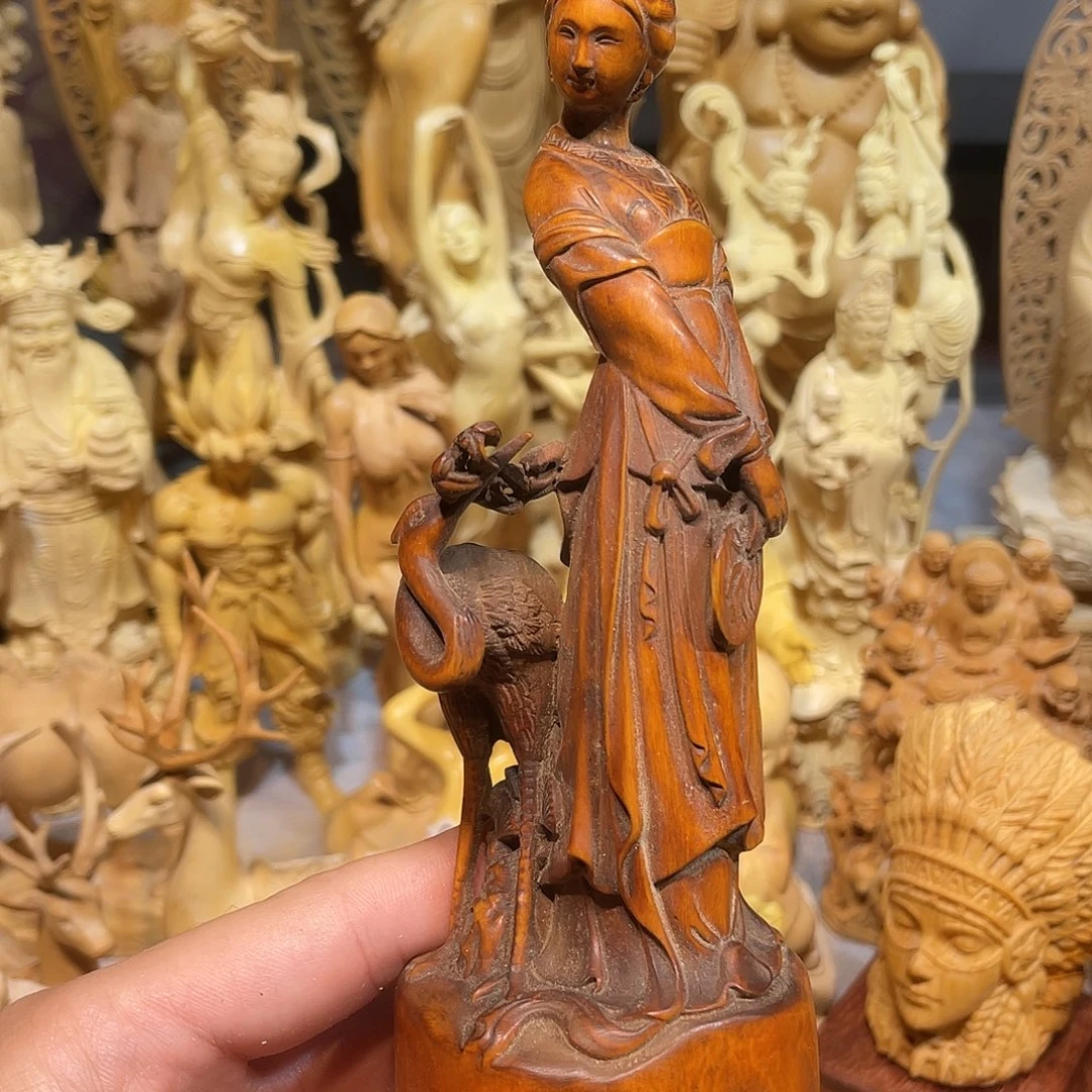 黄杨木小瑕疵做旧鹤女