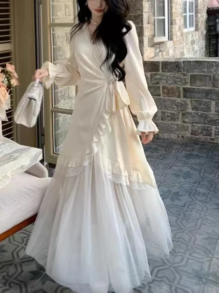 在逃公主一片式绑带连衣裙女春秋大码气质网纱拼接蕾丝仙女长裙子