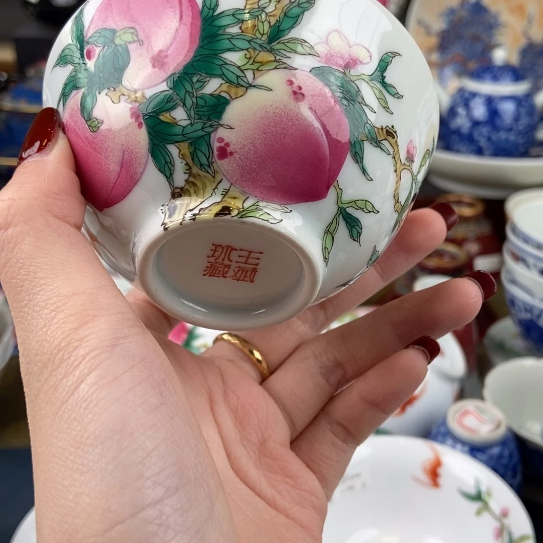 陶瓷艺术家的作品是一种
