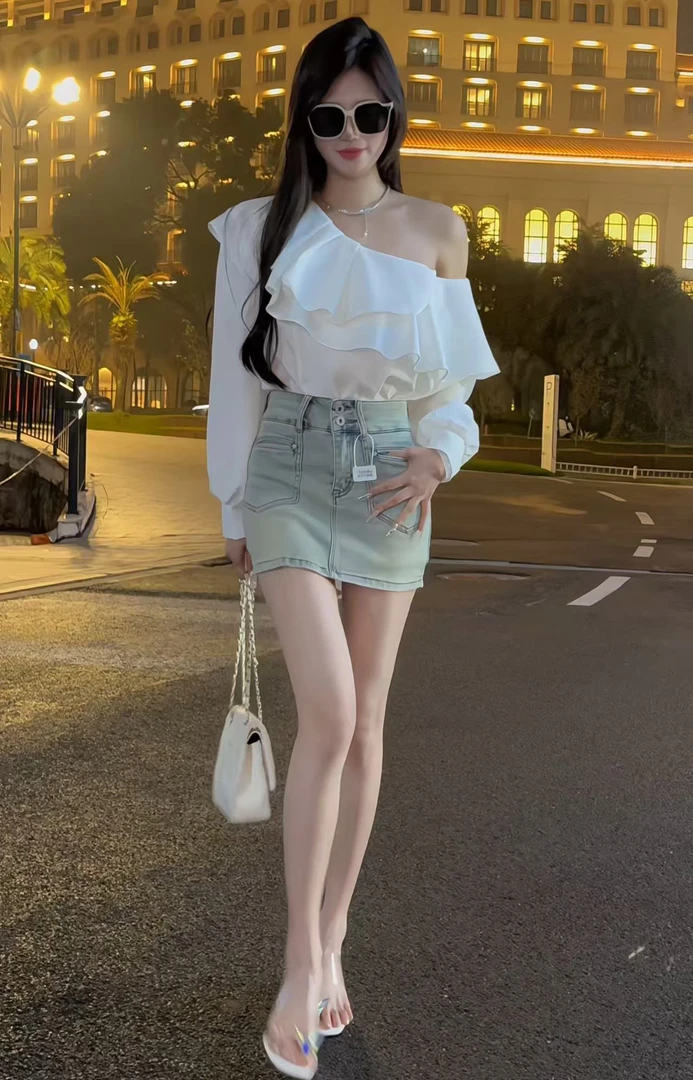 独特别致法式衬衫早春新款露肩上衣设计感小衫弹力软牛仔短裙