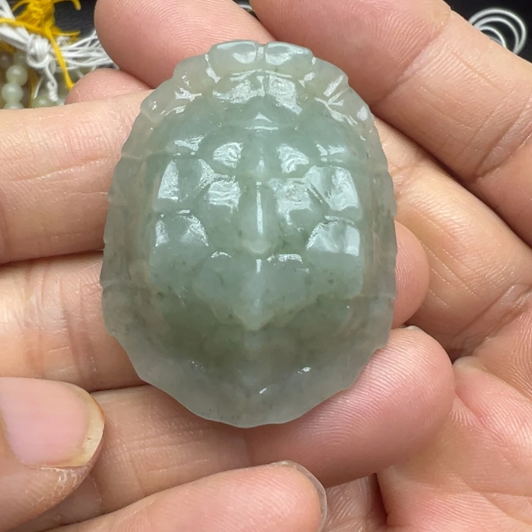 和田玉（糖玉）未镶嵌吊坠(不含链)