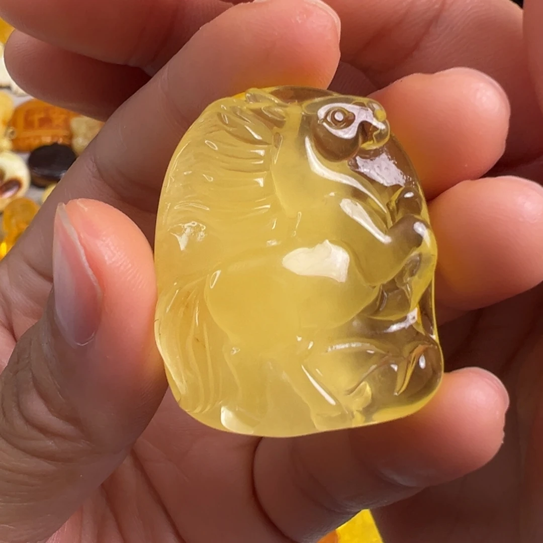 蜜蜡未镶嵌裸石微瑕