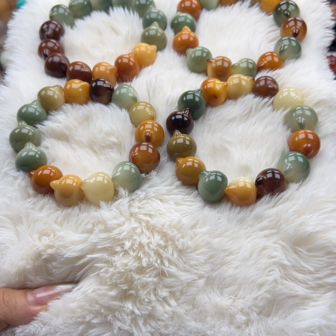 吊坠白玉菩提干磨猫头