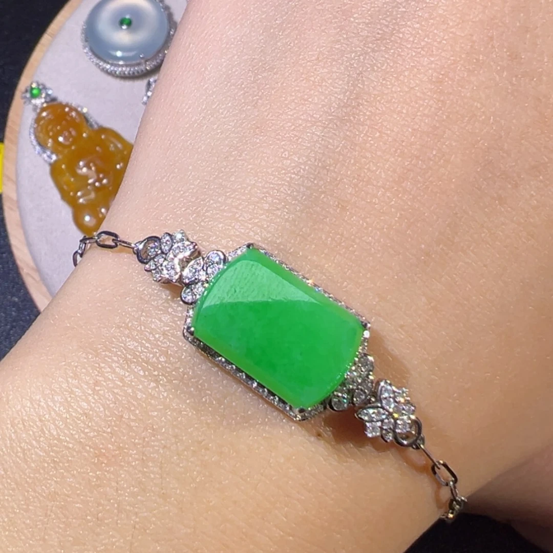 【闪购商品】翡翠18K金镶嵌吊坠(不含链)天然翡翠