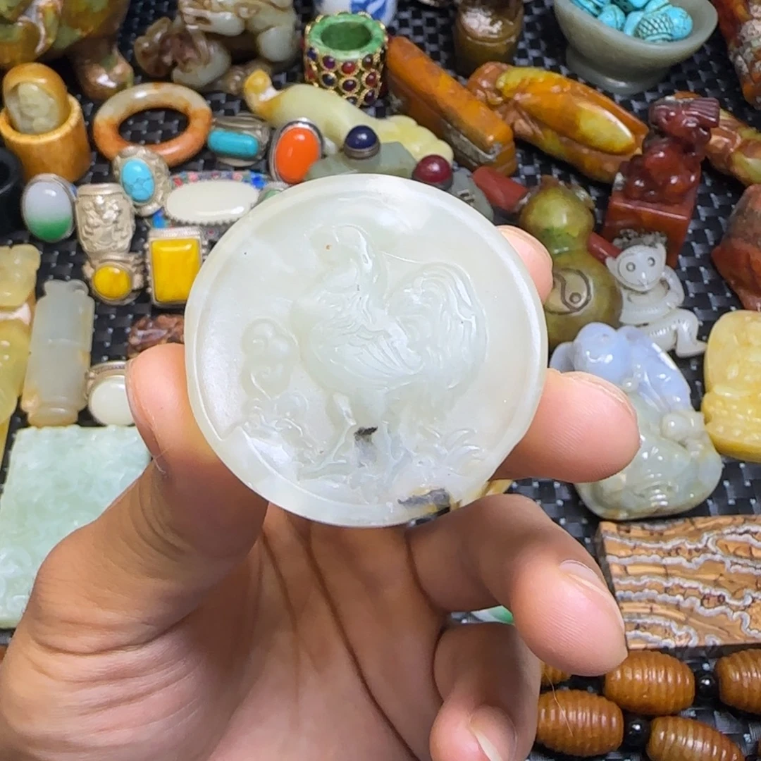 未镶嵌蛇纹石玉颈饰