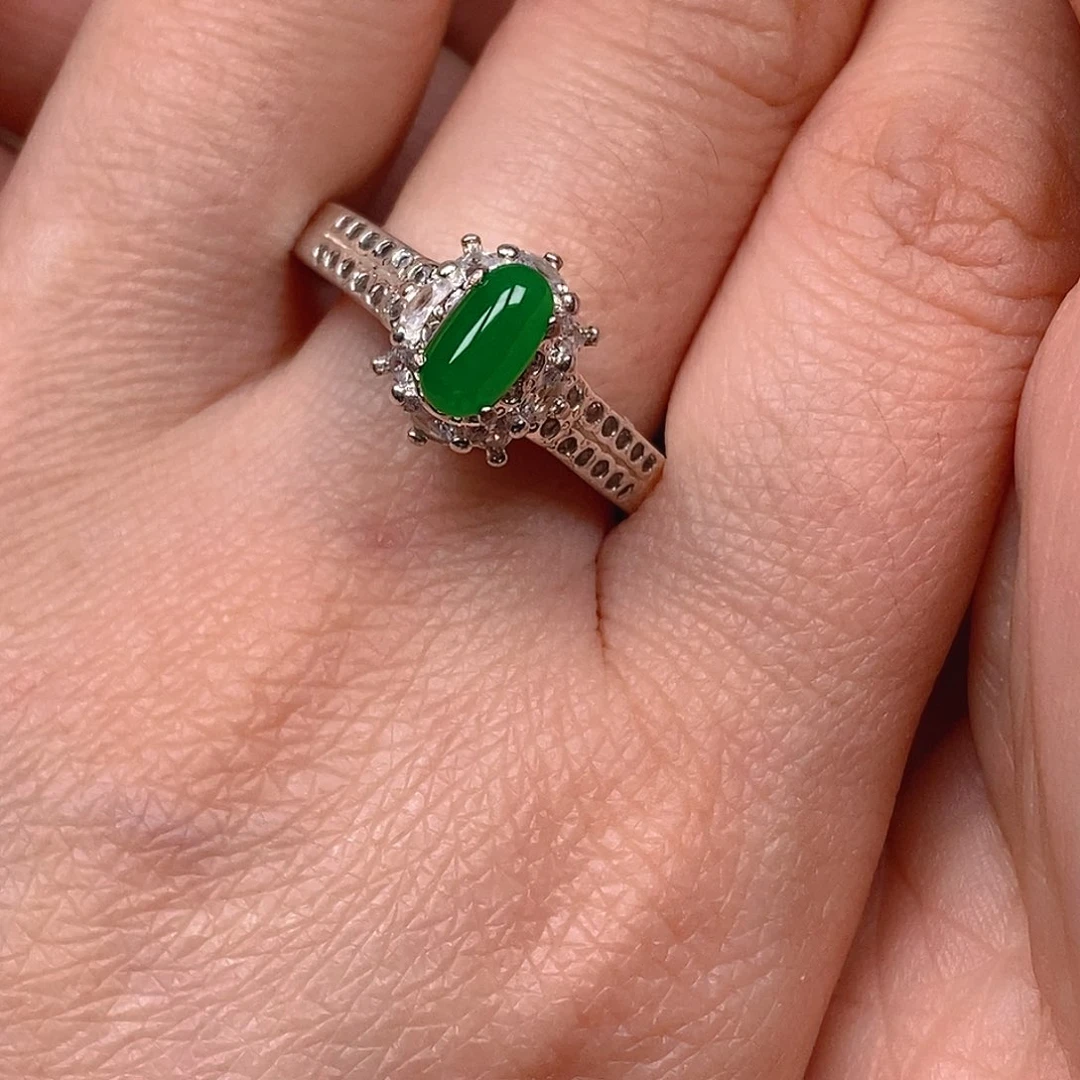 翡翠戒指未镶嵌翡翠蛋面