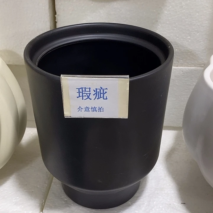 紫砂花盆多肉瑕疵盆有孔。