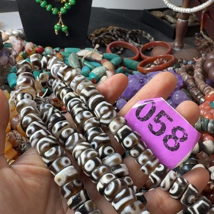 米***儿玛瑙/玉髓未镶嵌颈饰