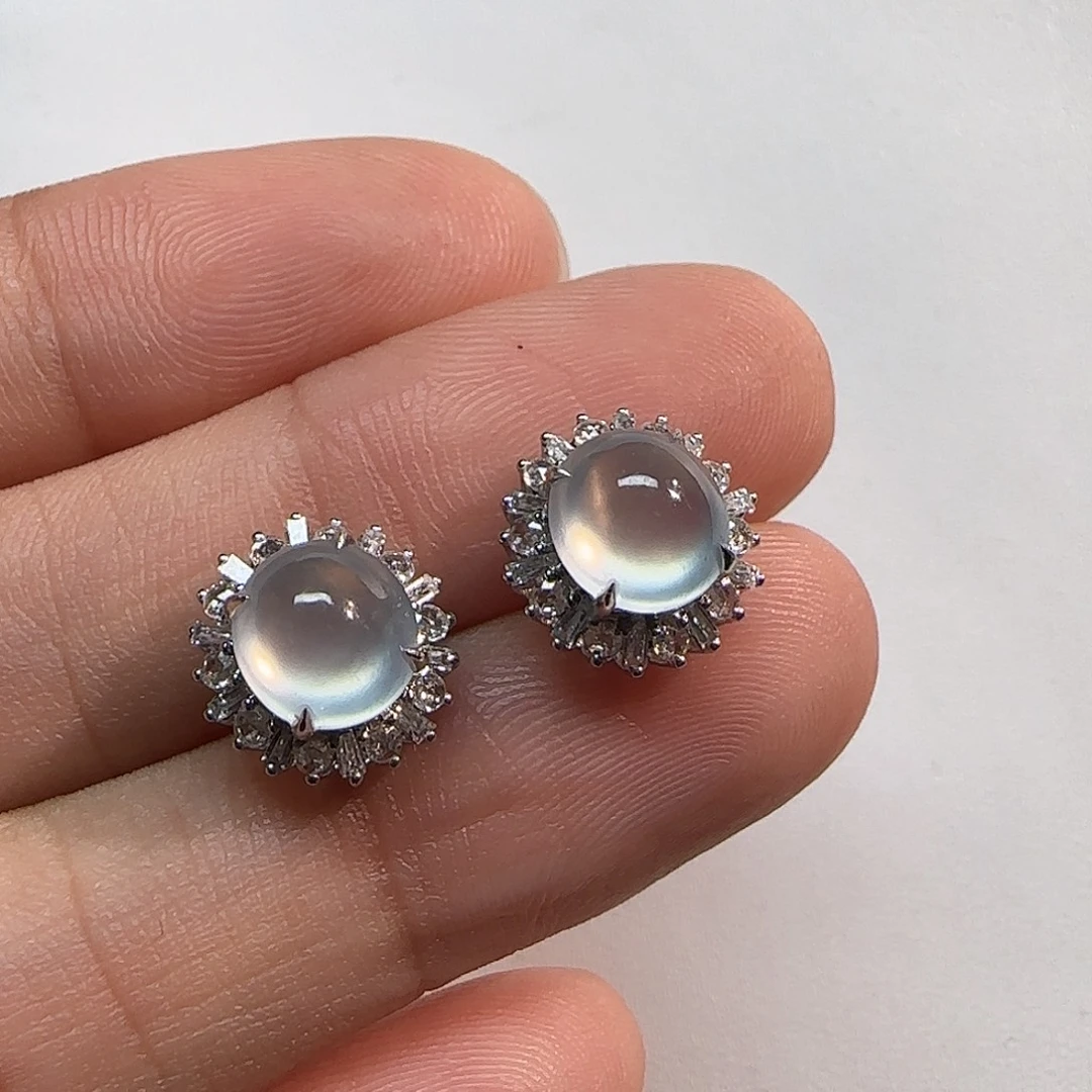 翡翠18K金镶嵌耳饰蛋面