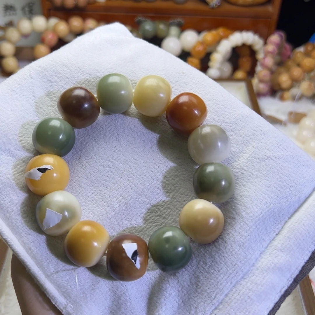 L****吊坠菩提根/象牙果182 苹果微瑕