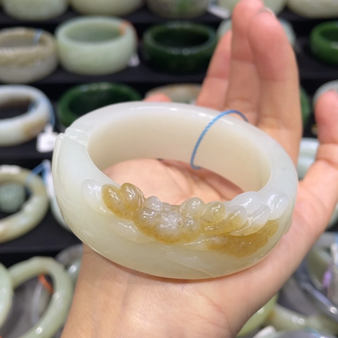 未镶嵌手镯和田玉78