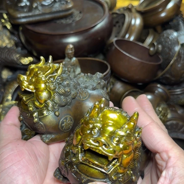 铜器摆件收收藏藏
