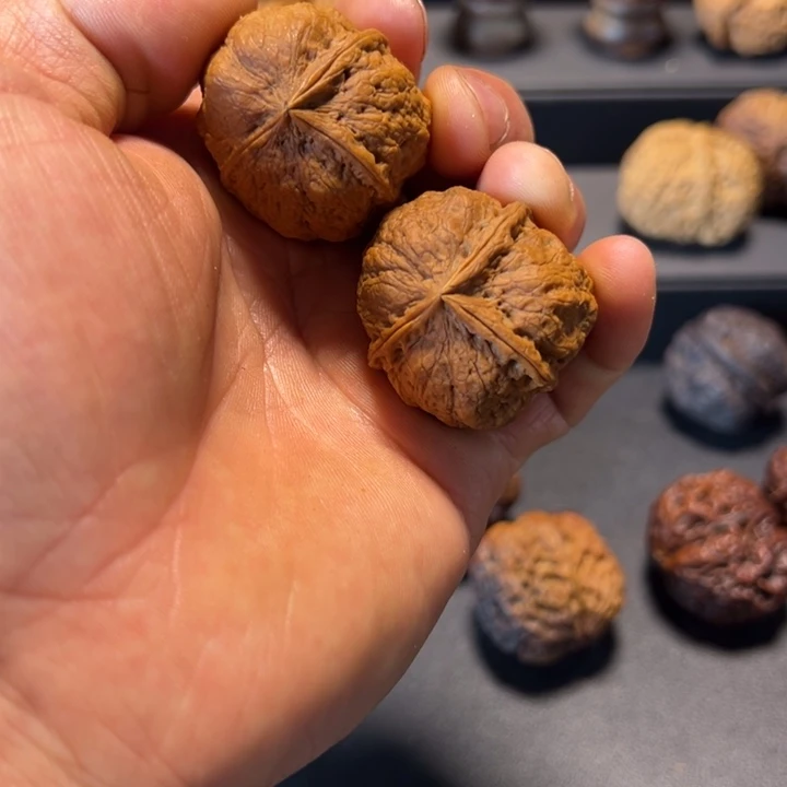 把件文玩核桃B金玉白菜36mm