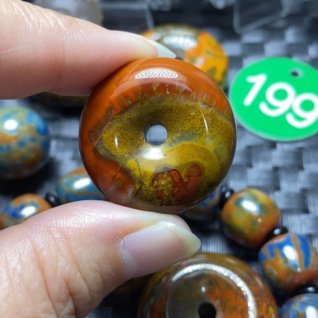 未镶嵌颈饰玛瑙/玉髓一*曌