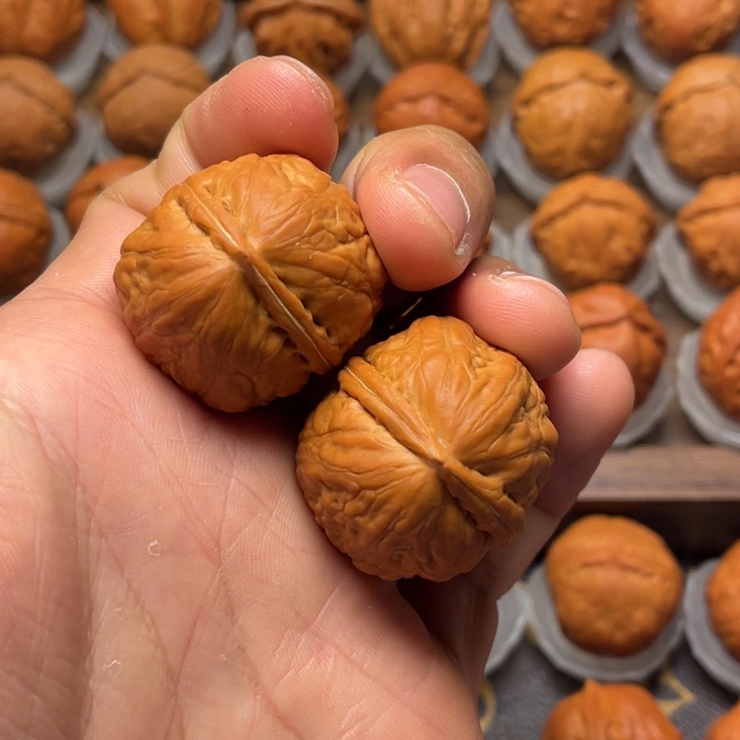 文玩核桃把件小石头