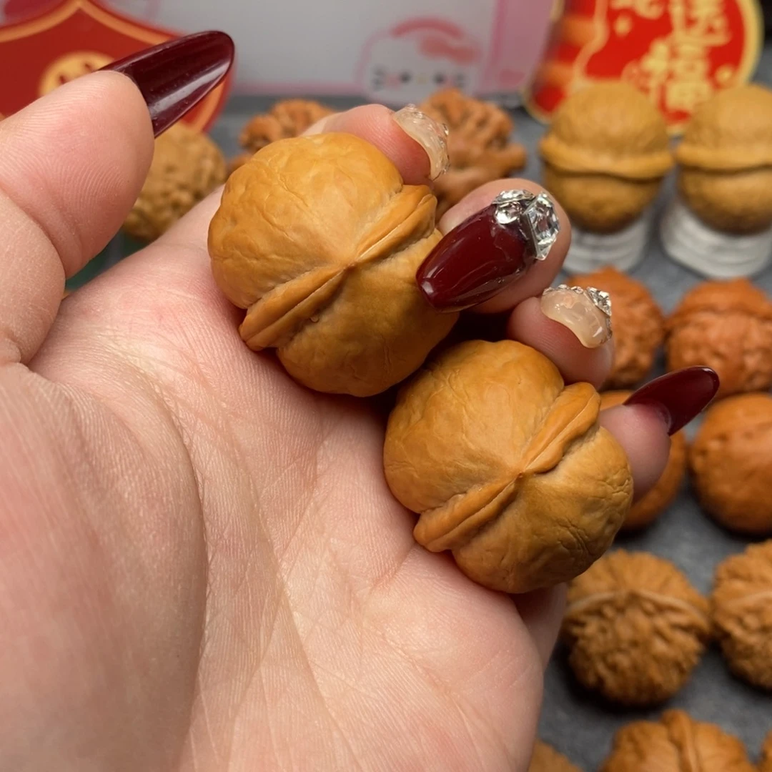 文玩核桃把件海豚