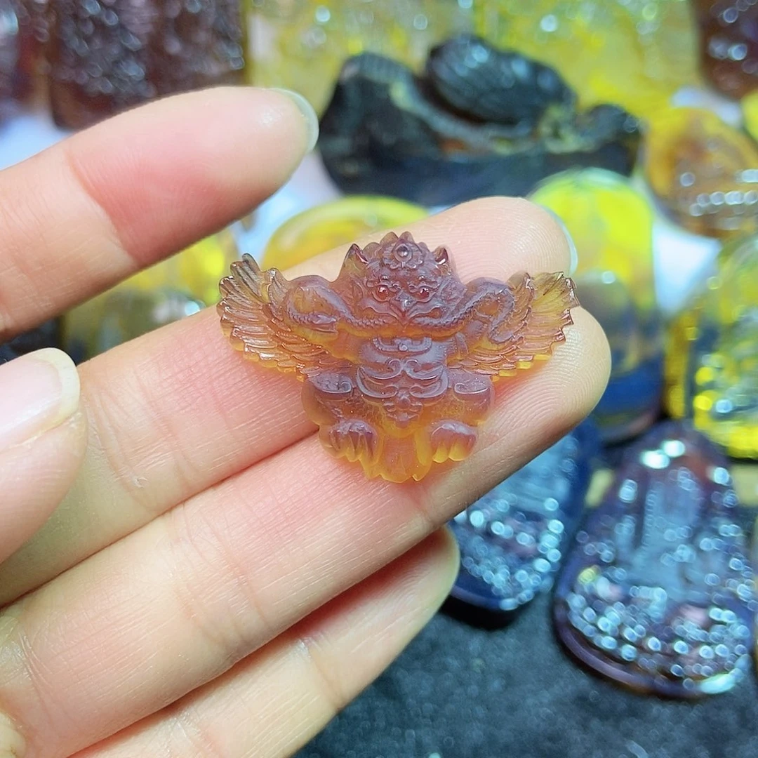 琥珀颈饰未镶嵌大鹏