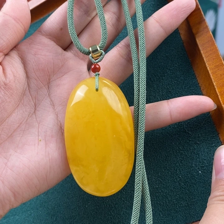 未镶嵌蜜蜡珠宝奇石