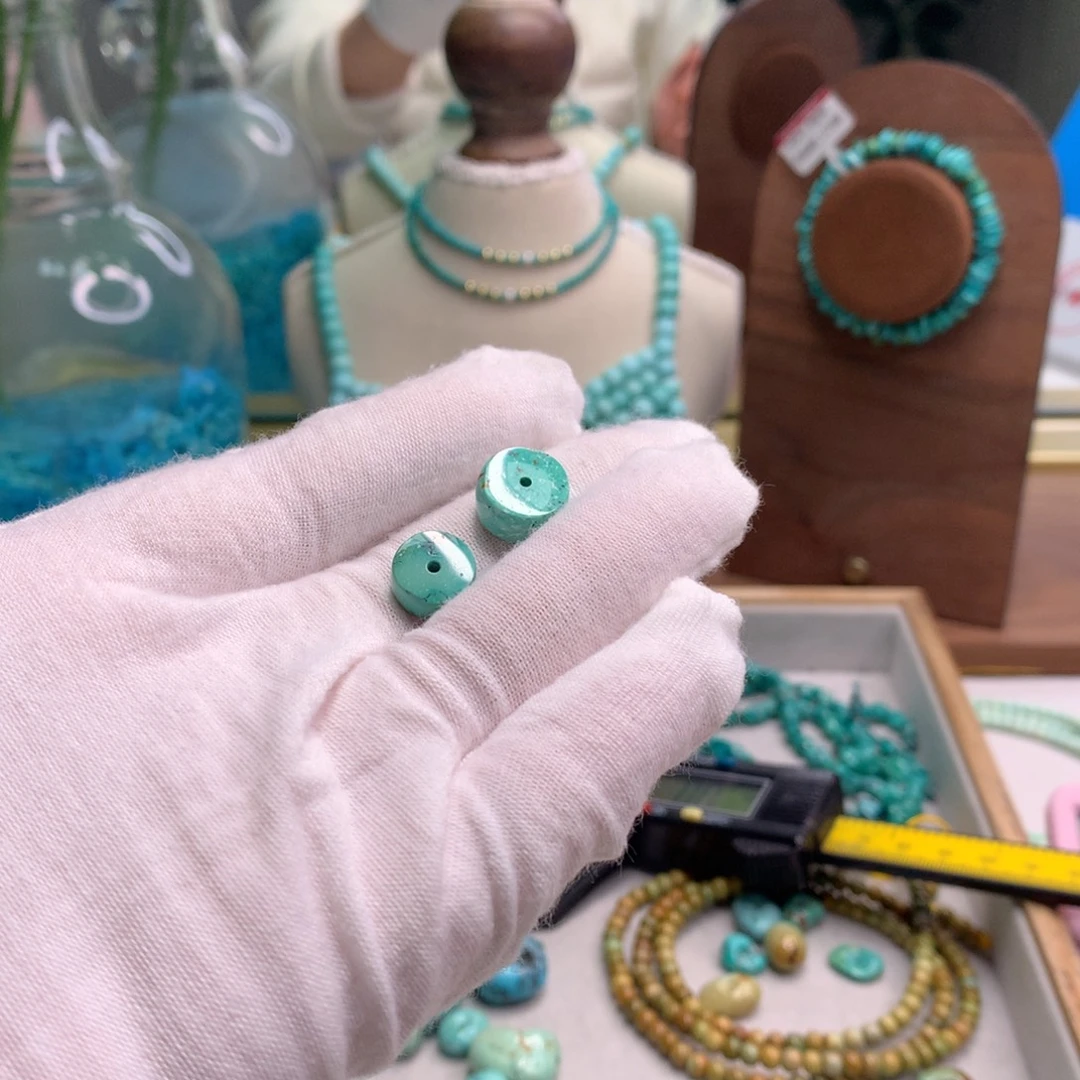 绿松石未镶嵌饰品