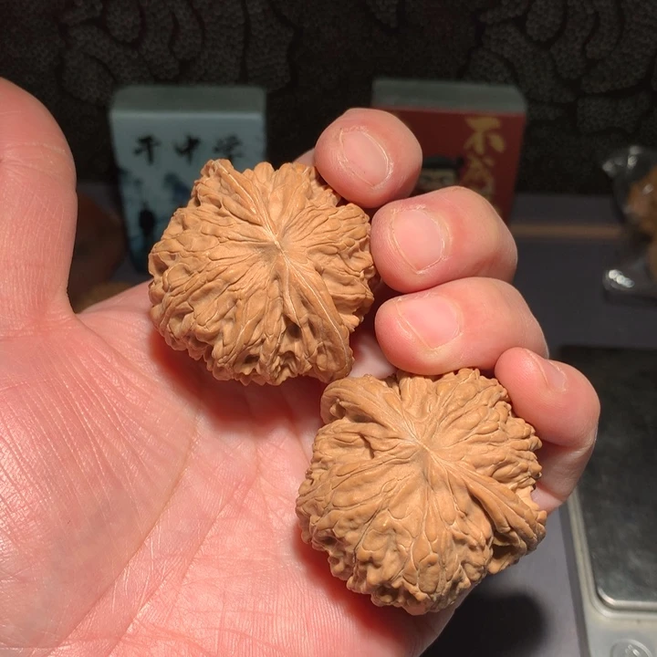 文玩核桃吊坠磨盘