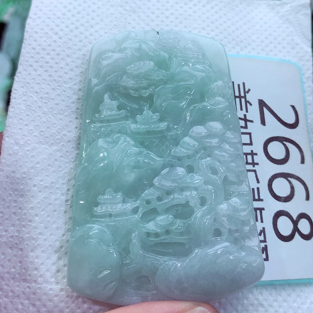 吊坠(不含链)未镶嵌翡翠