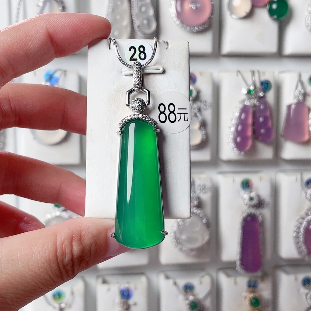 未镶嵌颈饰玛瑙/玉髓