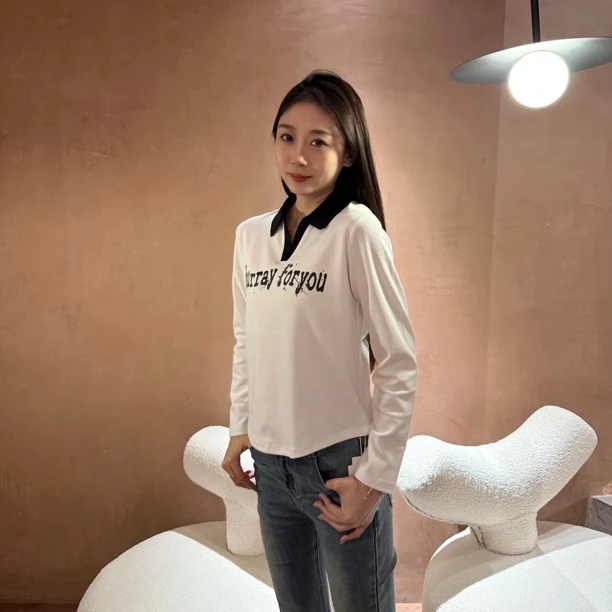 女翻领字母印花打底衫百搭显瘦