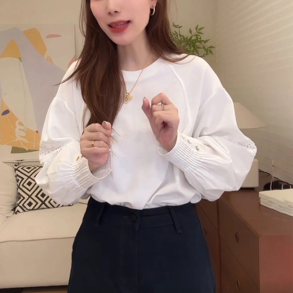 秋季新款女白色拼接花边衬衫高级感宽松显瘦洋气减龄内搭打底衬衣