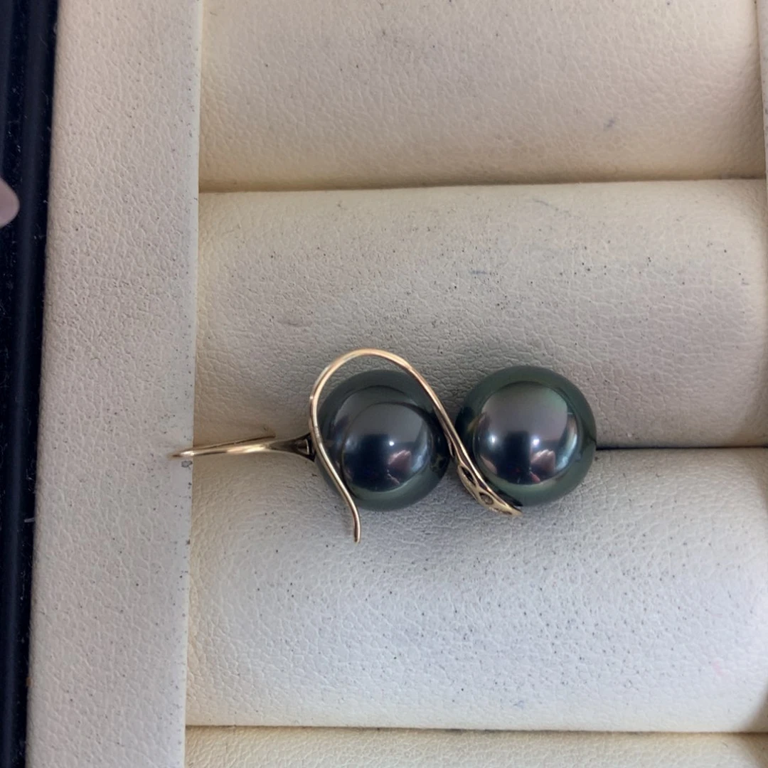 海水珍珠耳饰18K金镶嵌