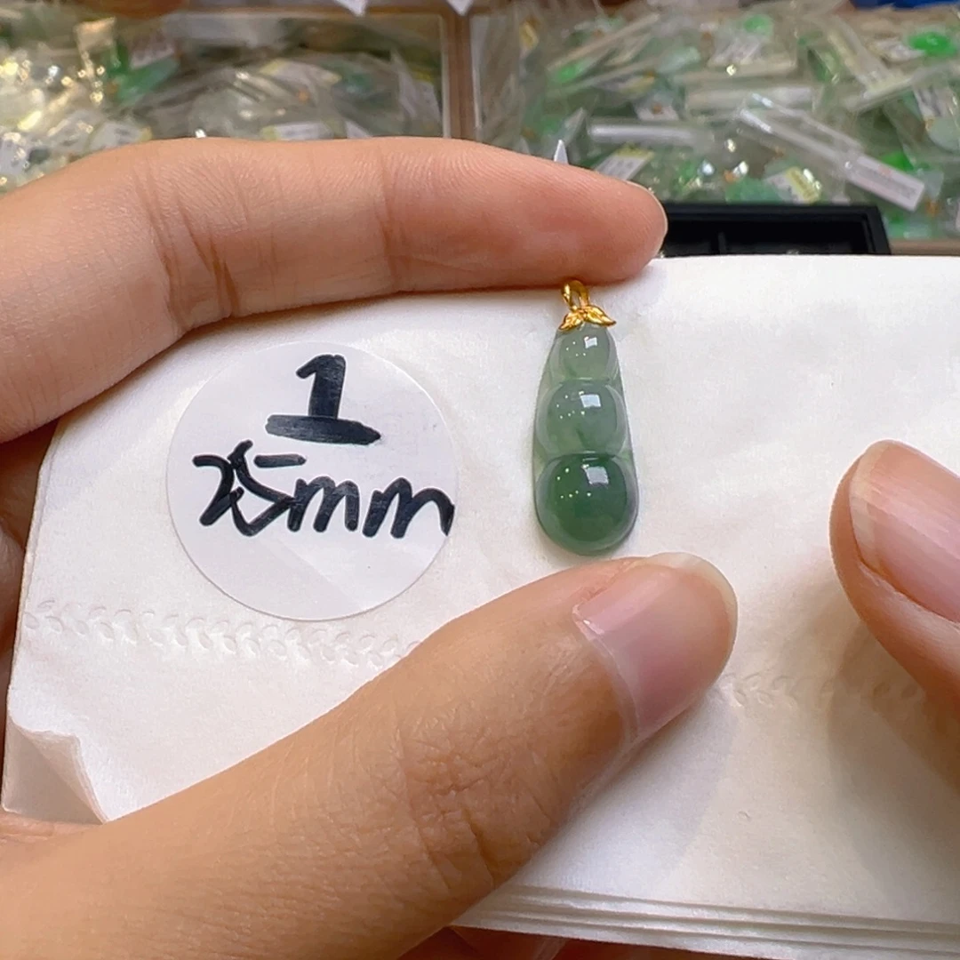 吊坠(不含链)18K金镶嵌翡翠