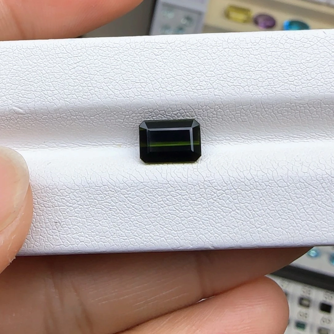 碧玺珠宝半成品未镶嵌?**白天然无优化