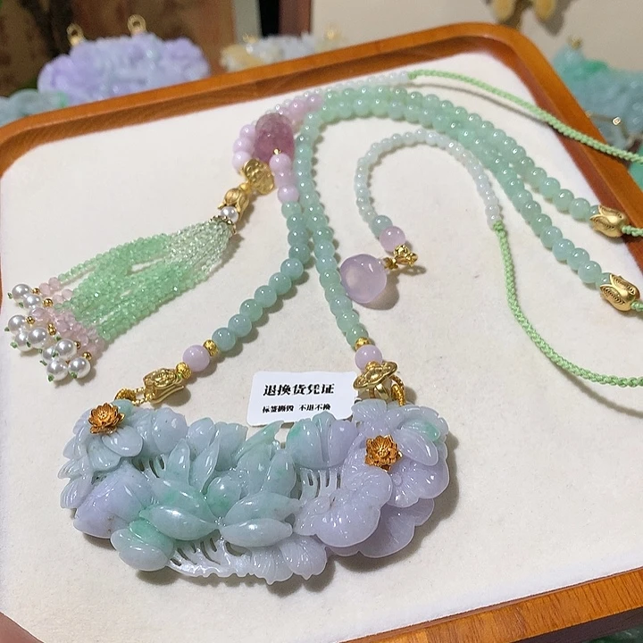 翡翠未镶嵌颈饰翡翠吊坠