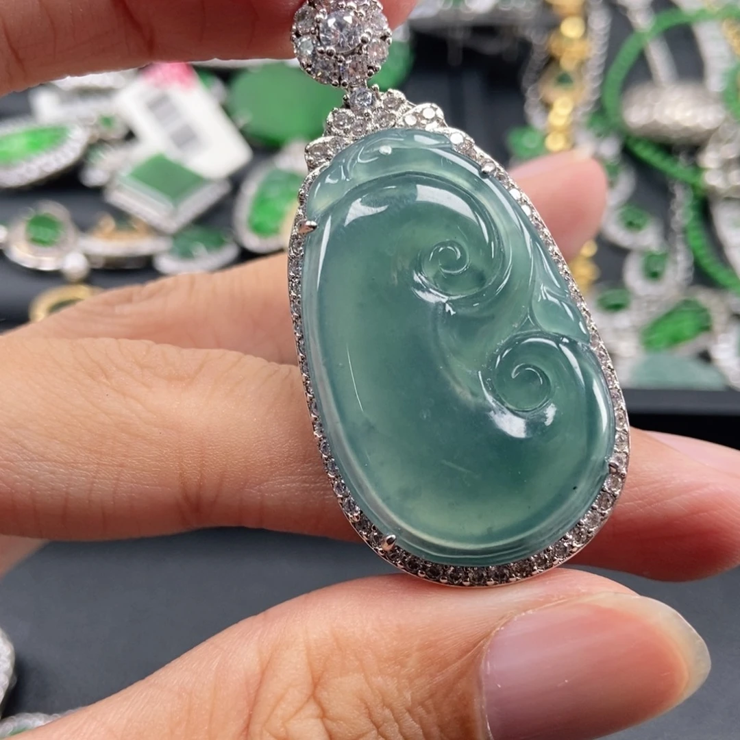 翡翠未镶嵌吊坠(不含链)