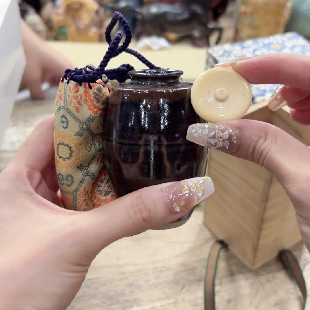 瓷片陶瓷制品厂及纺织