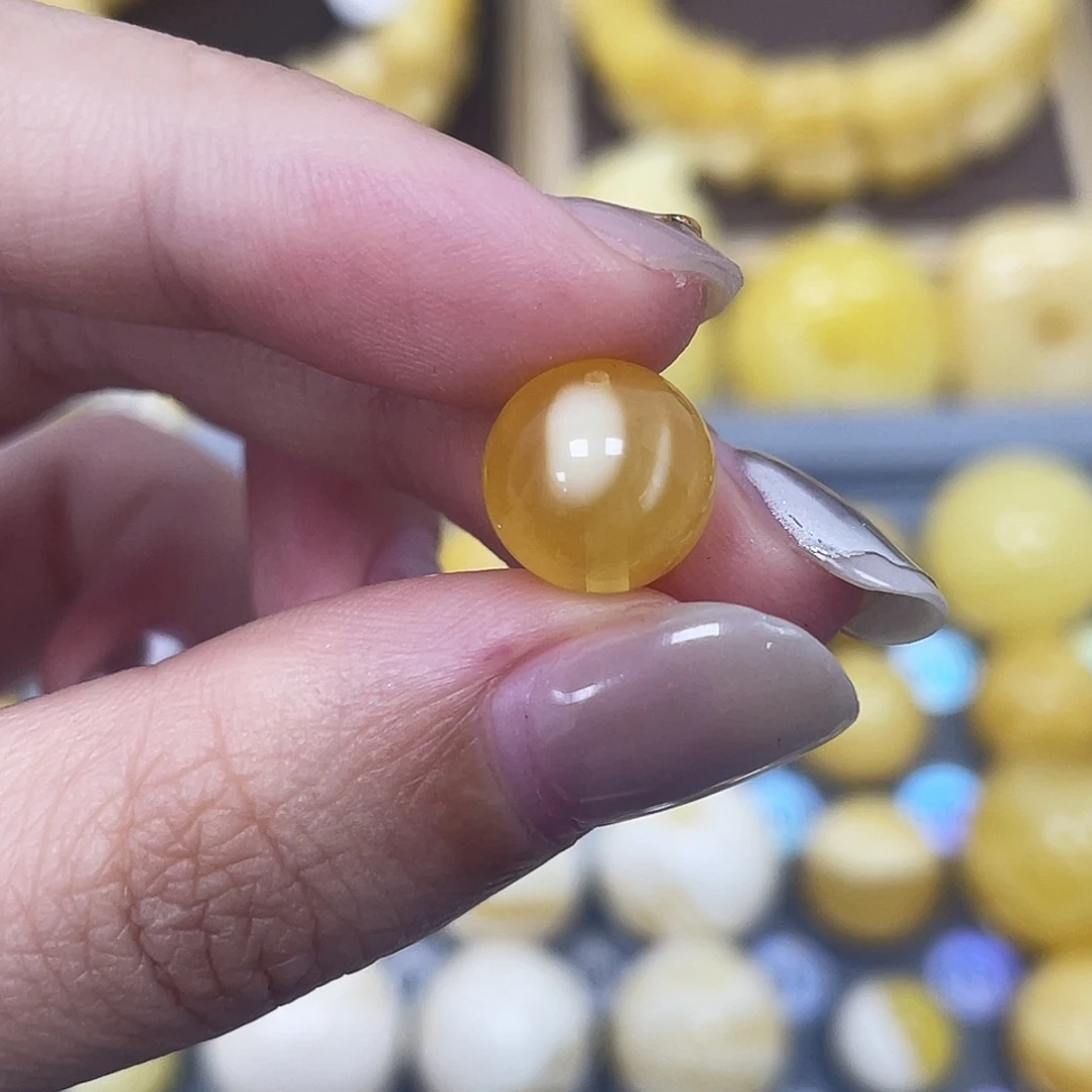 琥珀未镶嵌裸石10mm瑕 202