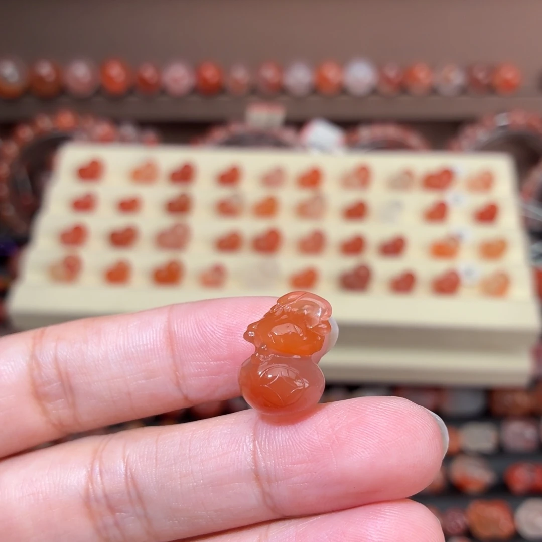 未镶嵌川料南红玛瑙葫芦吊坠